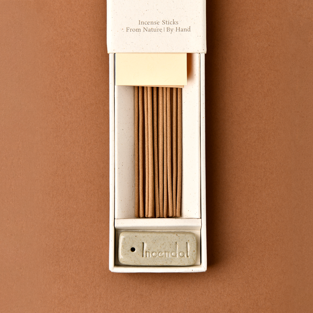 Verse III: Velour Oud